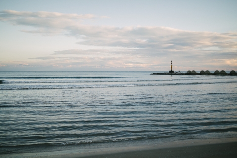fotos postboda en la playa de barcelona