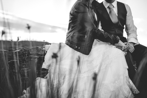 fotos postboda en la playa de barcelona