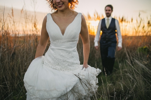 fotos postboda en la playa de barcelona