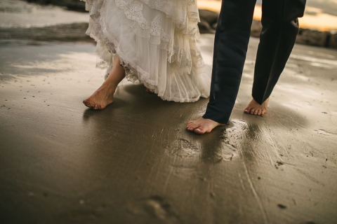 fotos postboda en la playa de barcelona