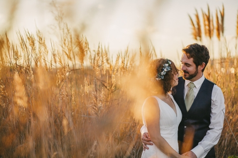 fotos postboda en la playa de barcelona